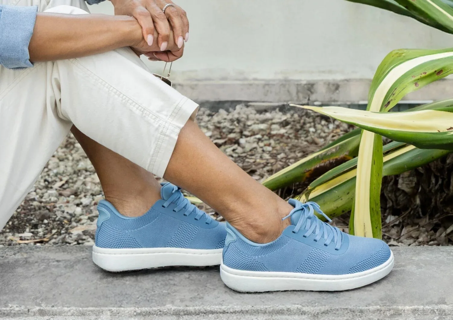 Wander Hands-Free Knit - Blue 12 Wander Hands-Free Knit - Blue